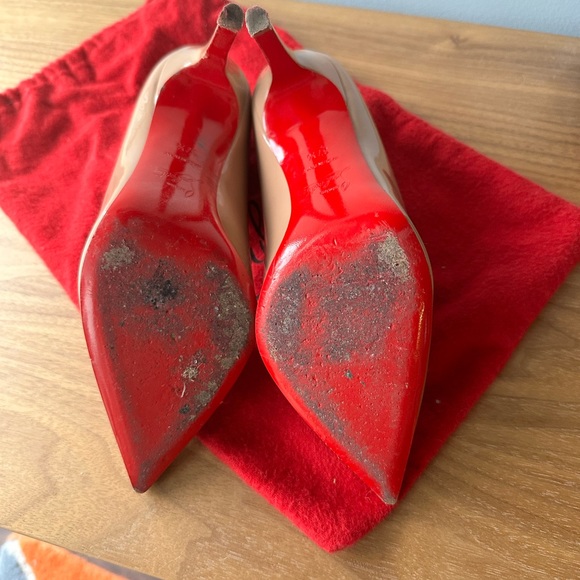Christian Louboutin Kate Patent Leather Pumps 100mm heel. Size 37.5 - Worn Once - Picture 3 of 3